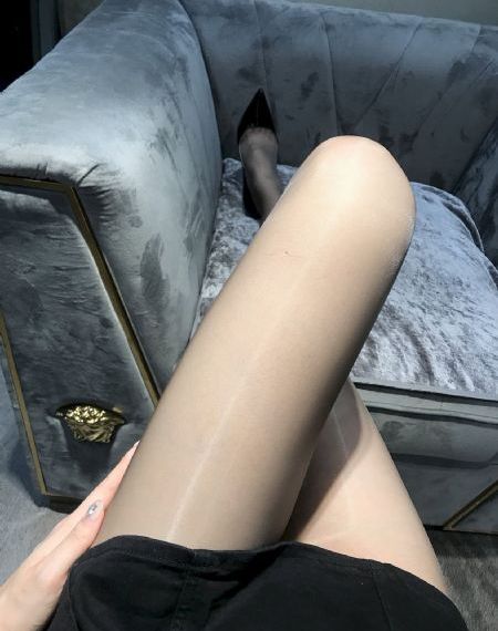 僵尸艳淡