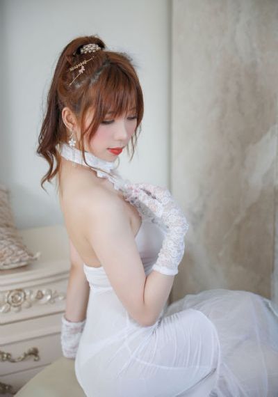 调教放荡丝袜美腿老师的导演是谁