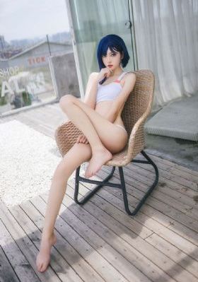 图书馆的女朋友日漫